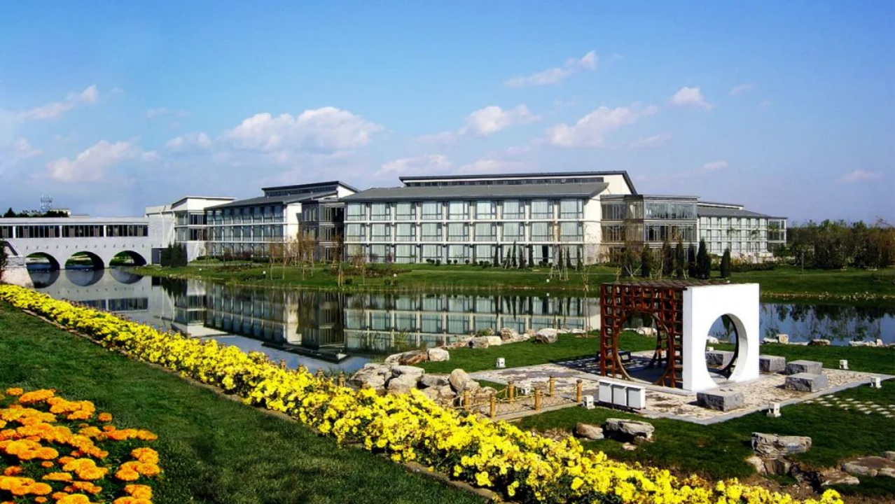 1726152868457232.jpg 喜報!海國投集團所屬龍徽文創公司及稻香湖景酒店榮獲“首都文明單位”稱號!866.jpg